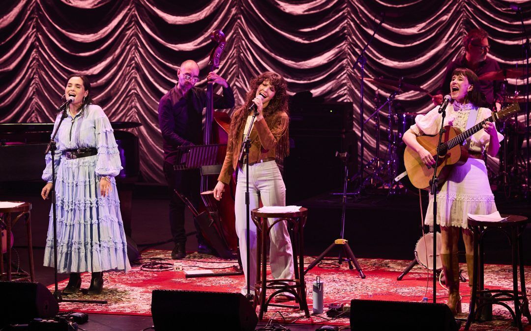 Trio ~ Adelaide Cabaret Festival Goes Country ~ Review